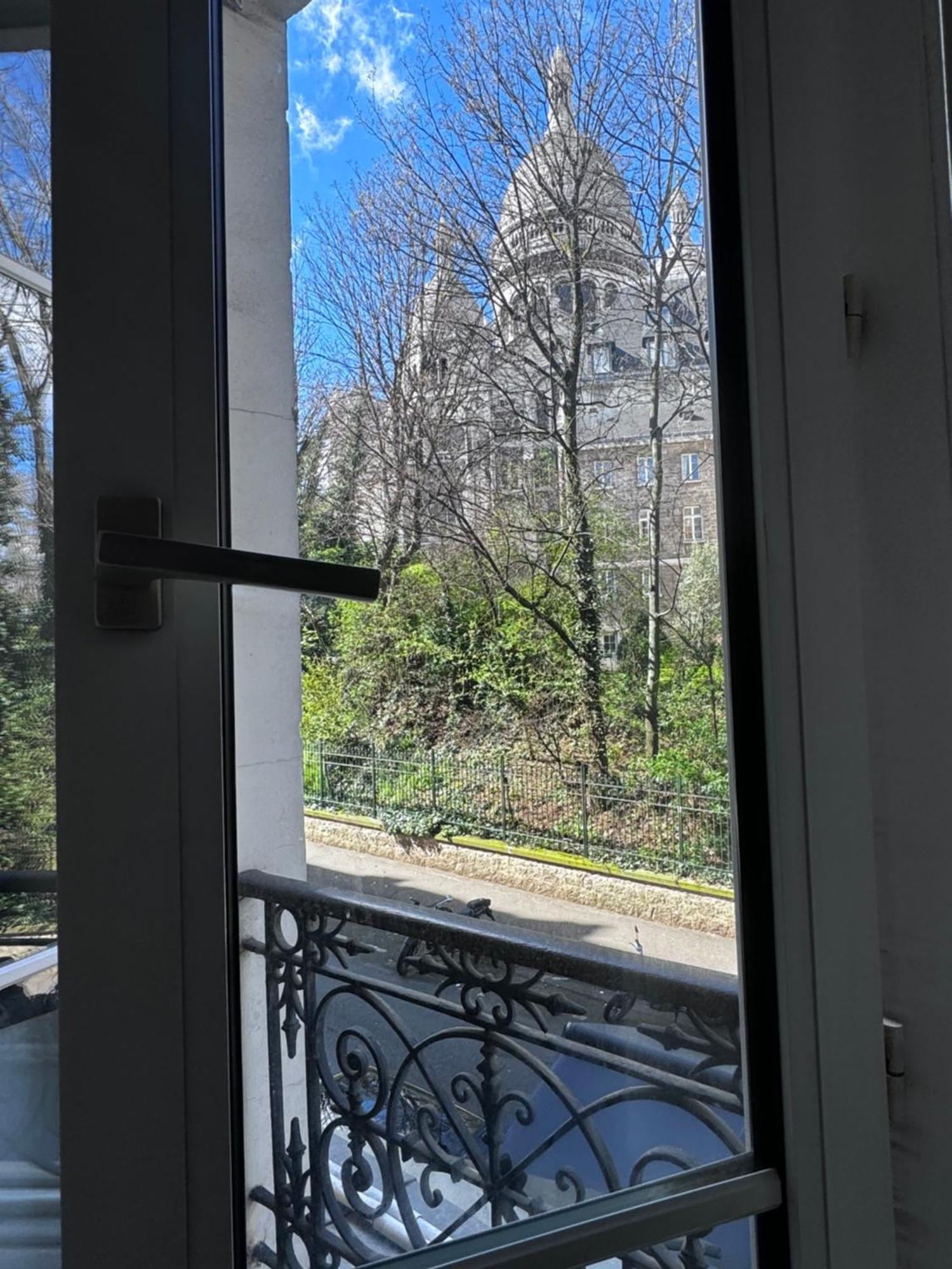 Spacieux Appartement A 50M Du Sacre Coeur - Magnifique Vue Paris Ngoại thất bức ảnh