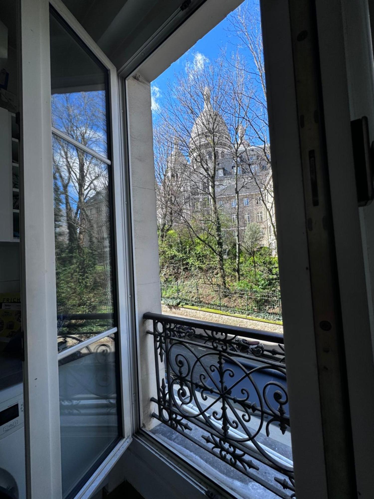 Spacieux Appartement A 50M Du Sacre Coeur - Magnifique Vue Paris Ngoại thất bức ảnh